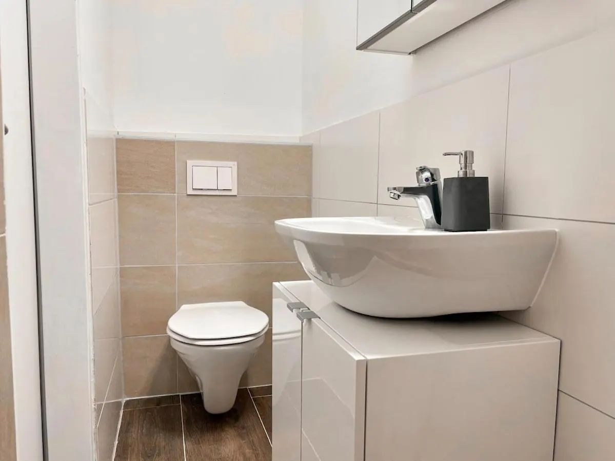 Modern Living I 2 Min To U3 Metro Line I Fast Wifi Apartment Vienna